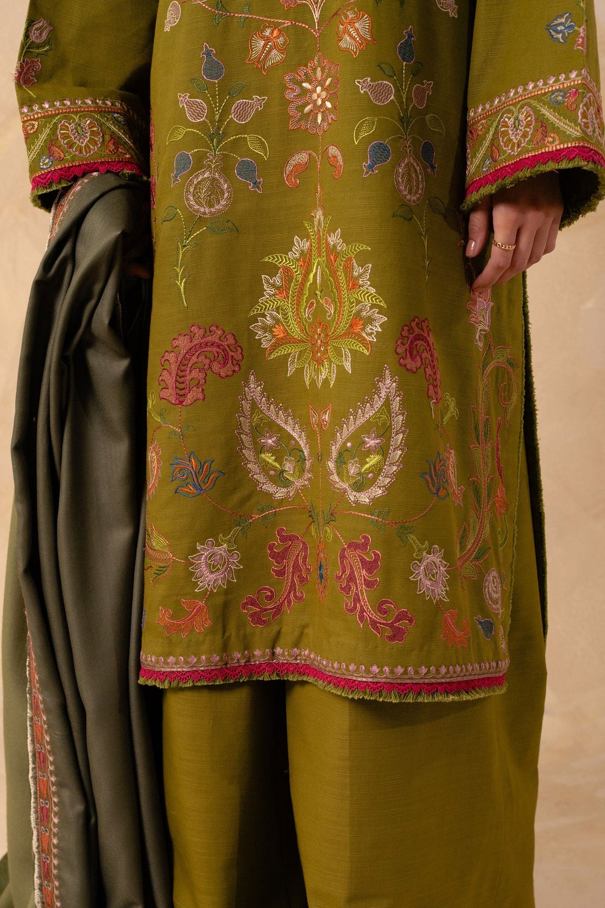 Buy Now, 6B - Coco Winter 2023 - Zara Shahjahan - Shahana Collection UK - Wedding and Bridal Party Wear - Fall Edit - Pakistani Designer Women-wear in UK