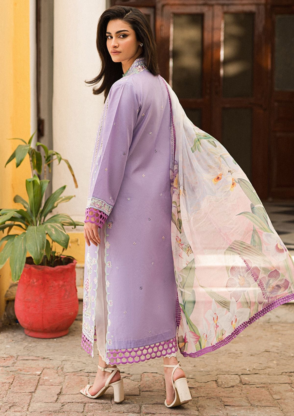 27B GITI - Wisteria Spring/Summer 2023 - Roheenaz
