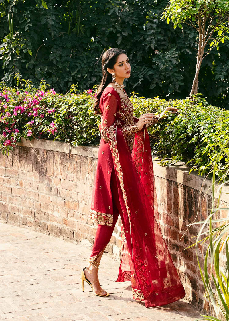 Buy Now, OMAIRA - Lyali- Formals 2023 by Akbar Aslam - Wedding and Bridal Party Wear - Shahana Collection UK - Gulf fashion - Pakistani Designer Clothes in UAE