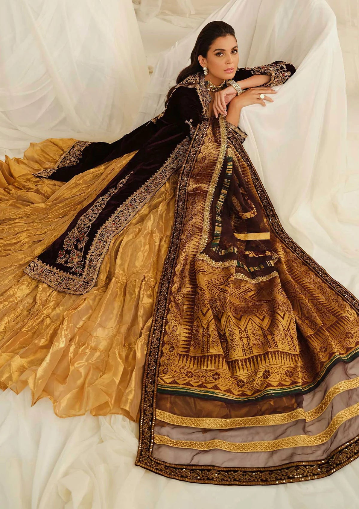 Nara - Velvet Collection 2022 by Marium N Maria - Nara - Velvet Collection 2022 by Marium N Maria - Shahana Collection