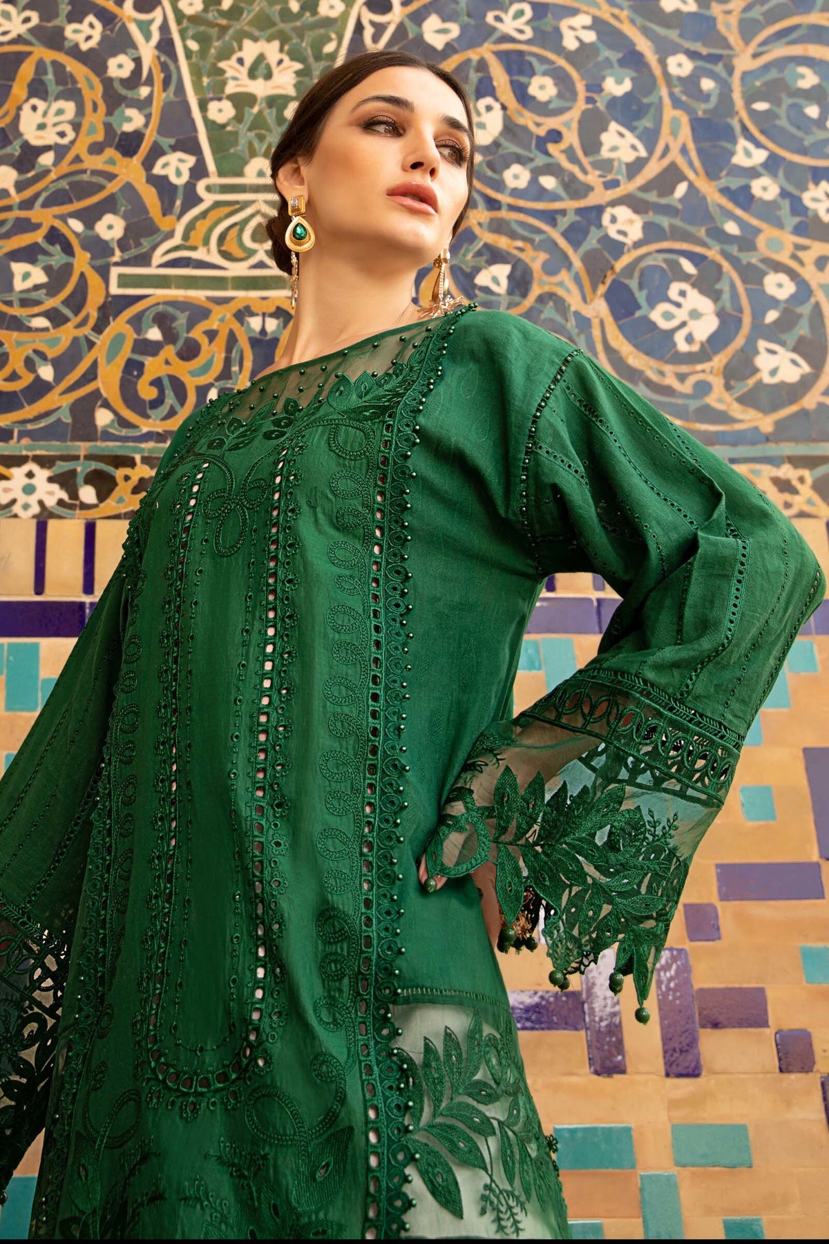 Maria.B Luxe Lawn - D-2310-B- Luxury Eid Lawn 2023 - Spring Summer 2023 - Shahana Collection UK