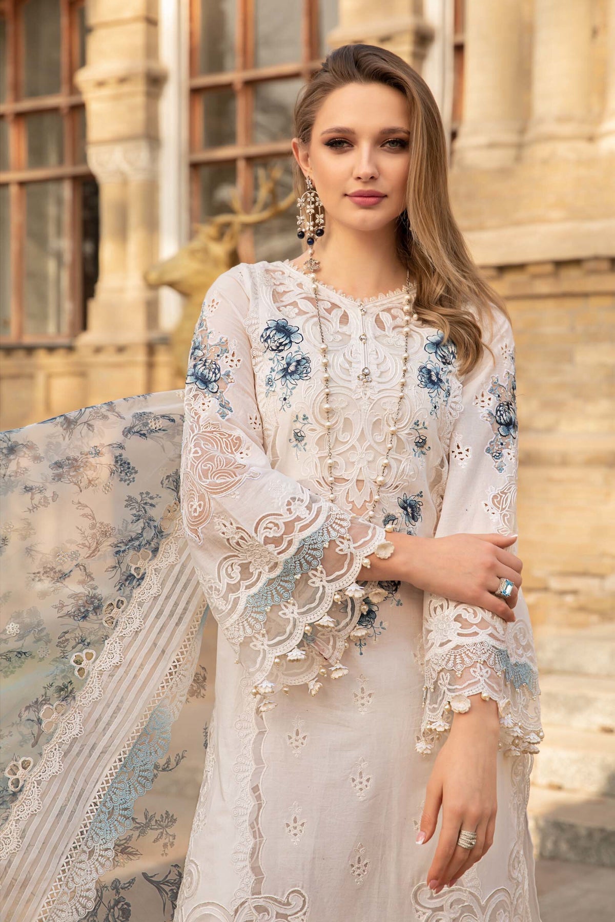 Maria.B Luxe Lawn - D-2315-A- Luxury Eid Lawn 2023 - Spring Summer 2023 - Shahana Collection UK