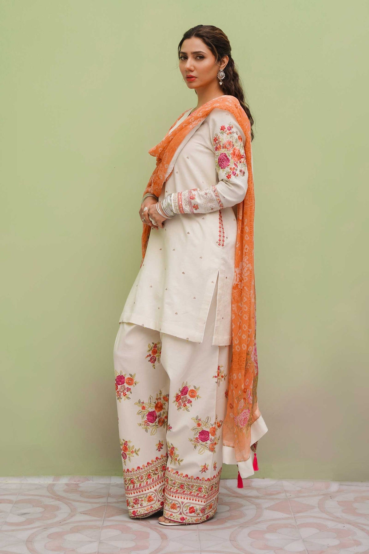 D# 4a - Zara Shahjahan - Spring Summer 2023 - Shahana Collection UK - Zara Shahjahan in UK - Summer Lawn in UK