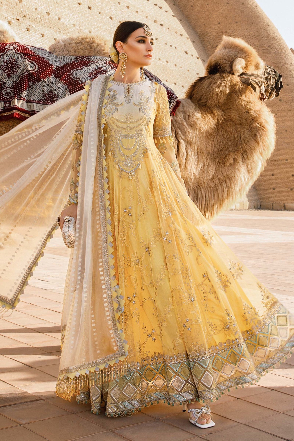  Maria.B Luxe Lawn - D-2305-A - Luxury Eid Lawn 2023 - Spring Summer 2023 - Shahana Collection UK