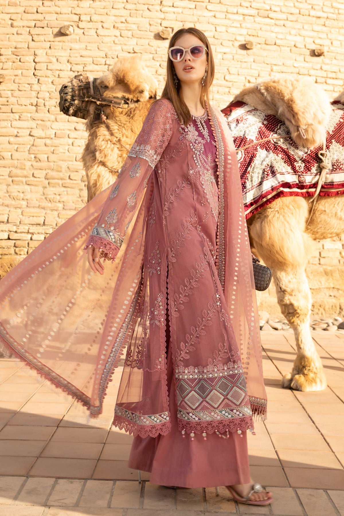 Maria.B Luxe Lawn - D-2305-B- Luxury Eid Lawn 2023 - Spring Summer 2023 - Shahana Collection UK