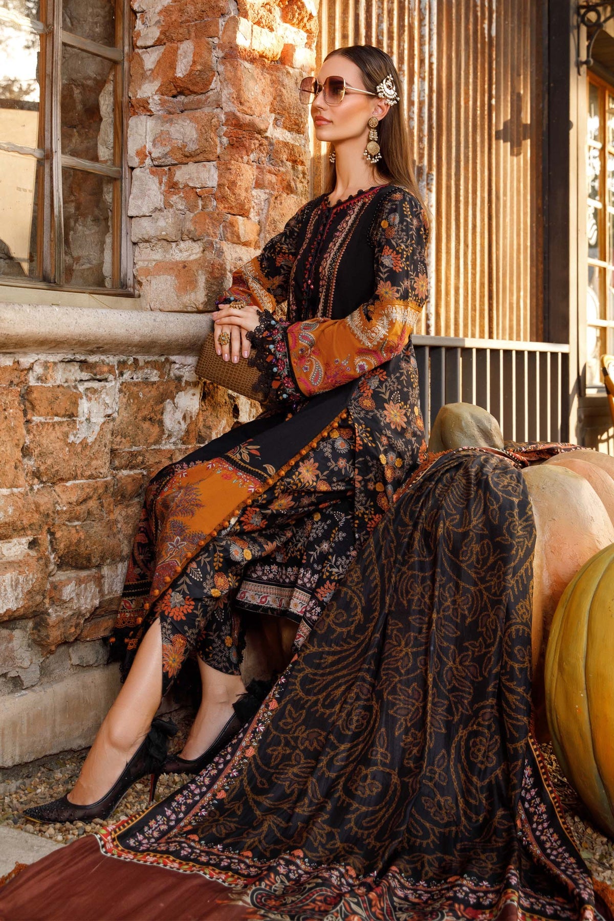 Maria. B - Mprints - Spring Summer 2023 - MP - 03 B - Summer Lawn Collection - Pakistani Lawn Brands - Shahana Collection Uk