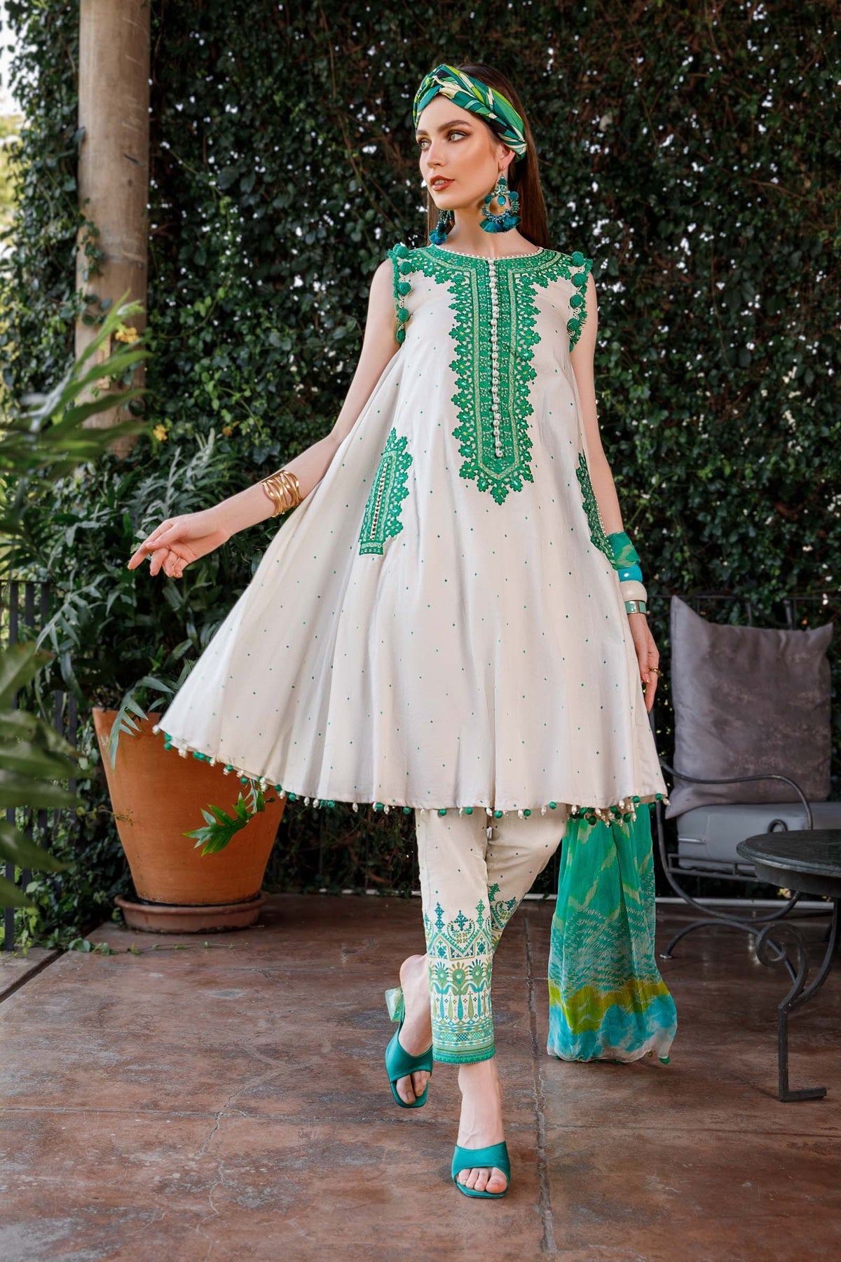  Maria. B - Mprints - Spring Summer 2023 - MP - 06 B - Summer Lawn Collection - Pakistani Lawn Brands - Shahana Collection Uk